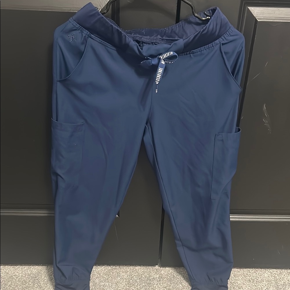 Women’s Navy Jogger Scrub Pants
